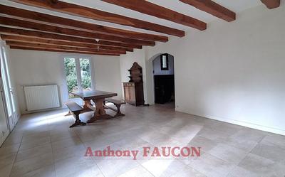 Maison - 162 m² - 7 pièces