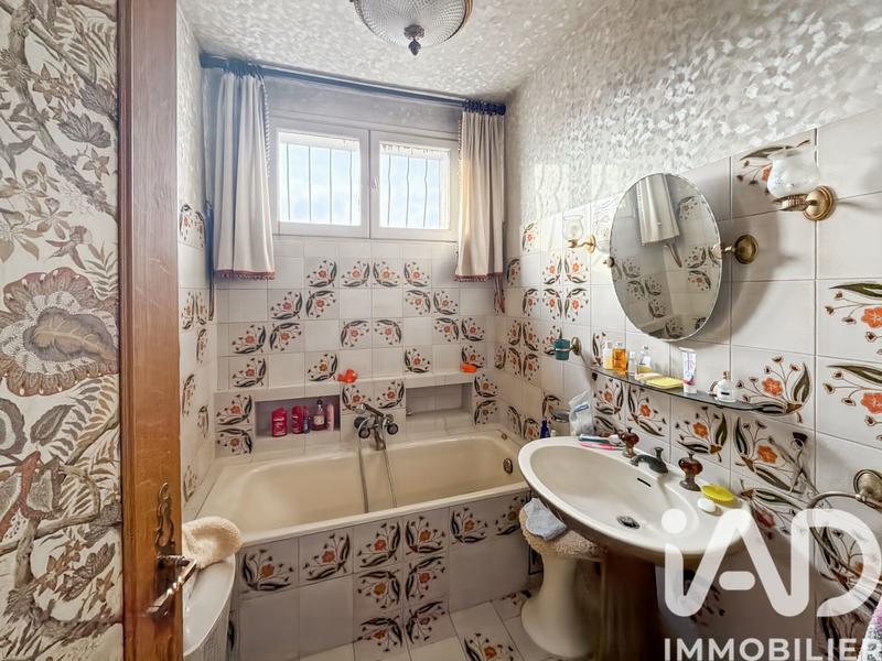 Maison - 146 m² - 8 pièces