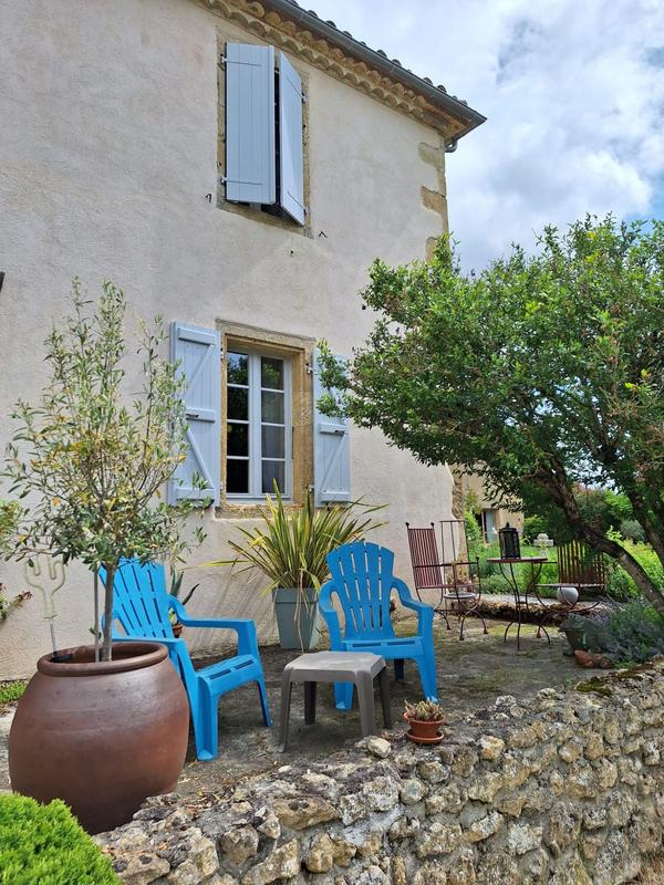 Maison - 360 m² - 14 pièces