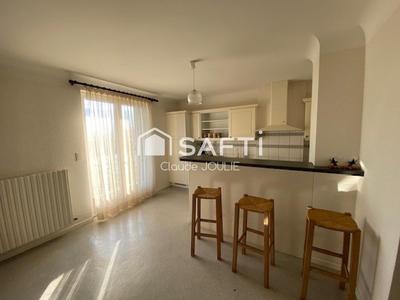 Maison - 137 m² - 6 pièces