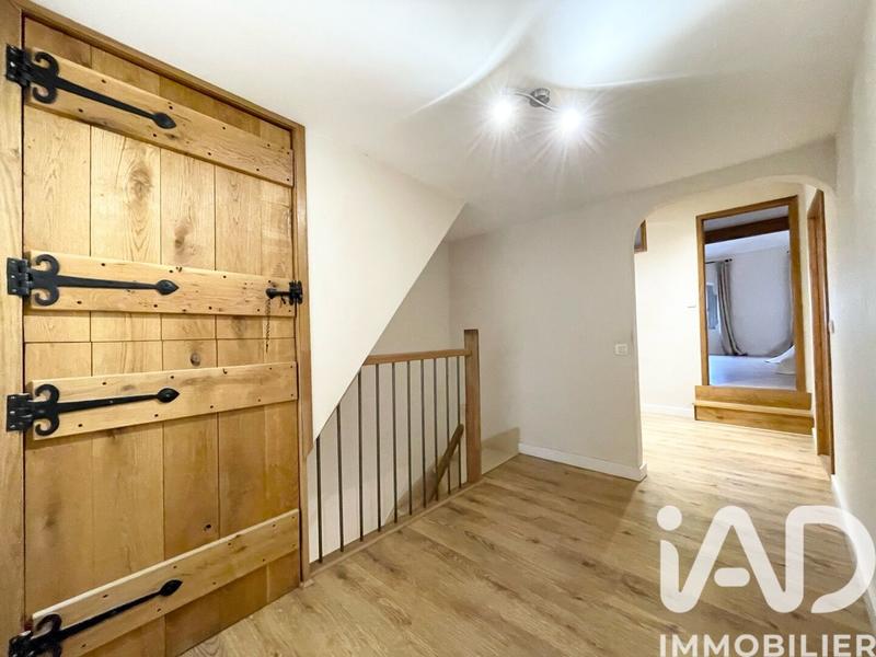 Maison - 205 m² - 7 pièces