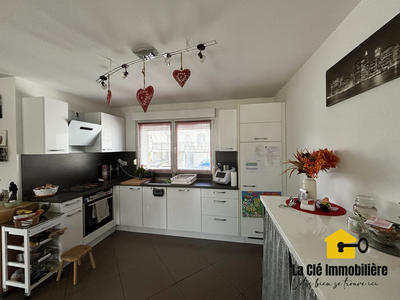 Maison - 92 m² - 5 pièces