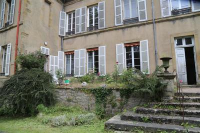 Appartement - 189 m² - 6 pièces