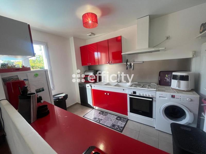 Maison - 83 m² - 4 pièces