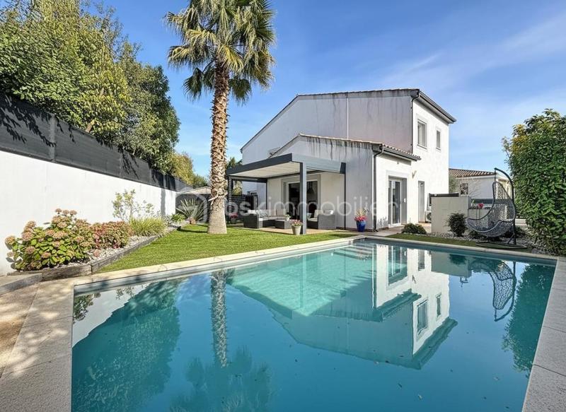 Maison - 135 m² - 6 pièces