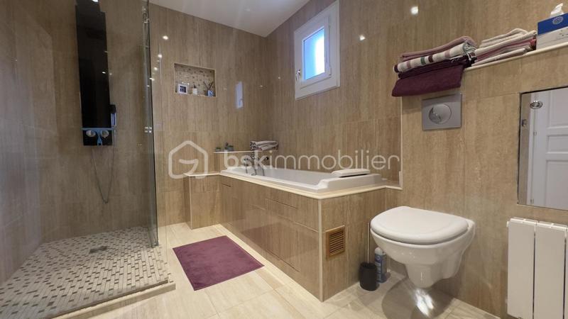 Maison - 150 m² - 7 pièces