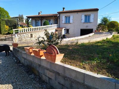 Maison - 92 m² - 4 pièces