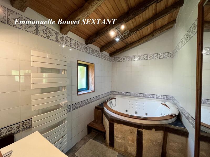 Maison - 217 m² - 7 pièces