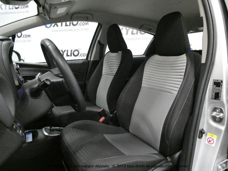 Toyota Yaris III (3) 100h Hybrid Dynamic 5p