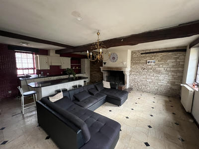 Maison - 140 m² - 6 pièces