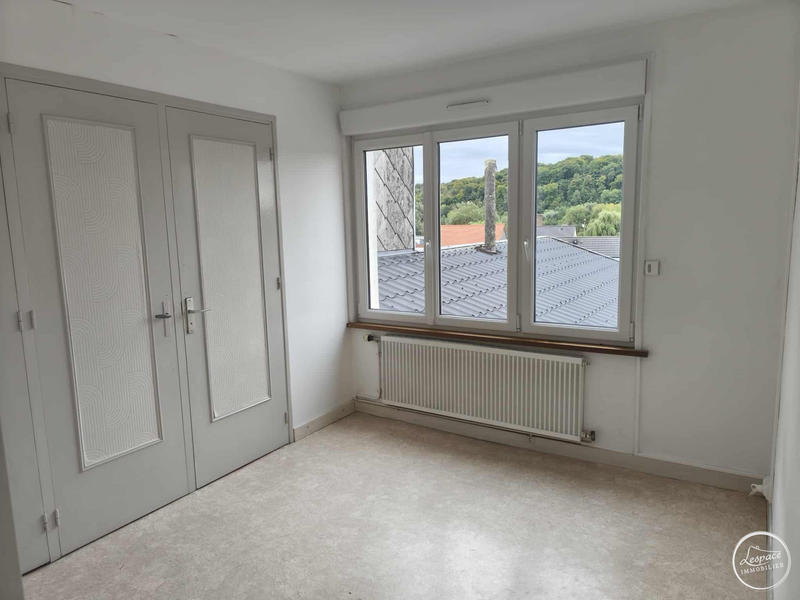 Maison traditionnelle - 152 m² - 6 pièces