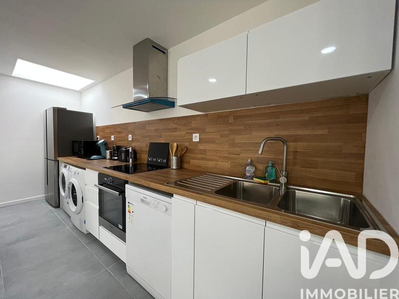 Maison - 230 m² - 12 pièces