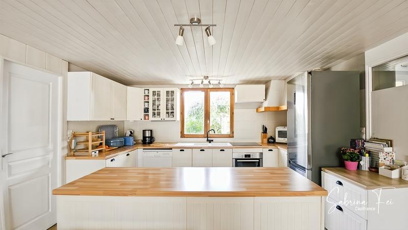 Maison - 110 m² - 4 pièces