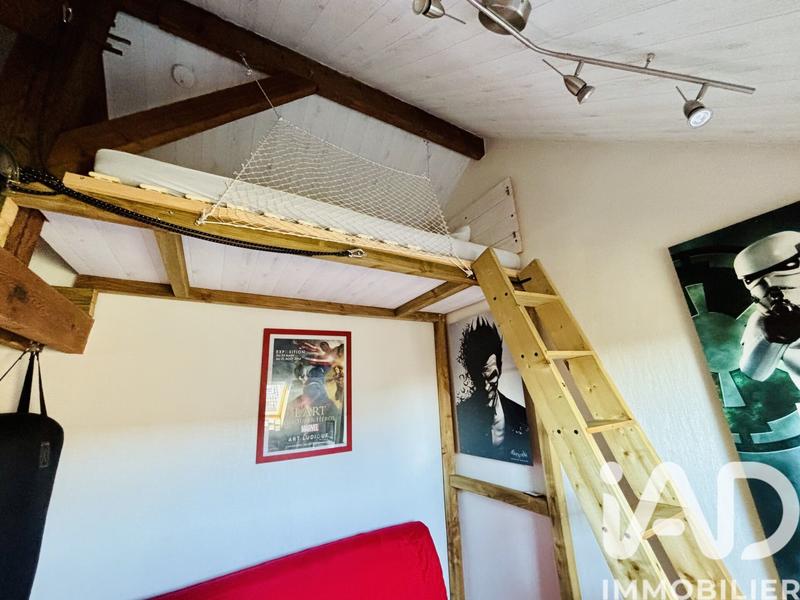 Maison - 90 m² - 5 pièces