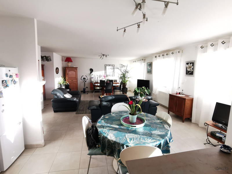 Appartement - 84 m² - 3 pièces