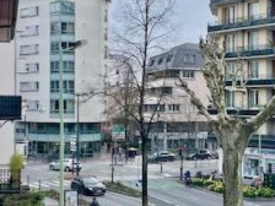 Local commercial - 166 m²