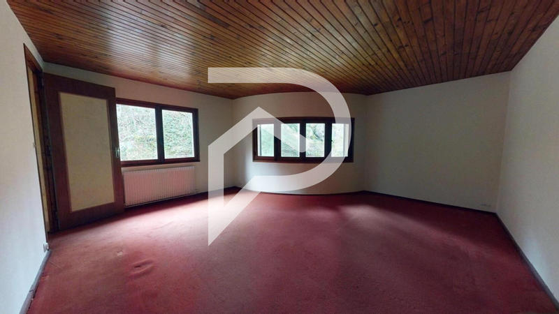 Maison - 339 m² - 12 pièces