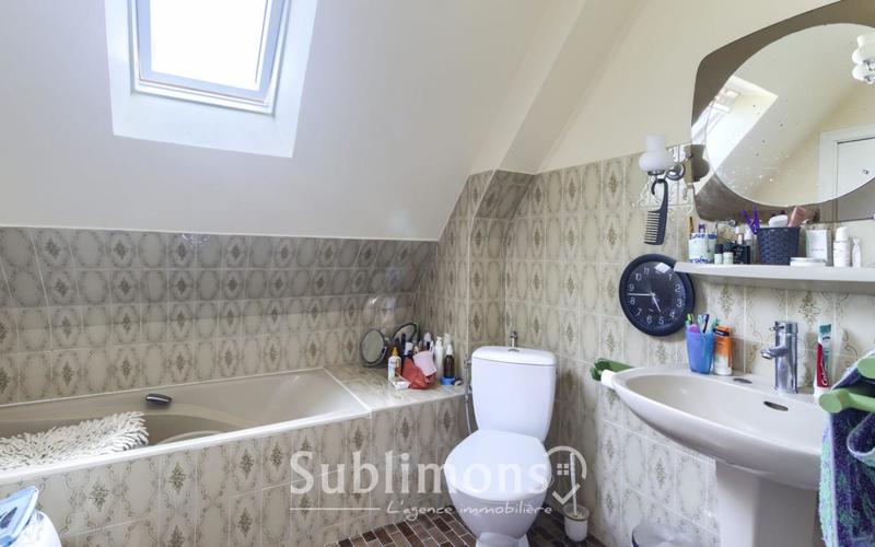 Maison traditionnelle - 170 m² - 6 pièces