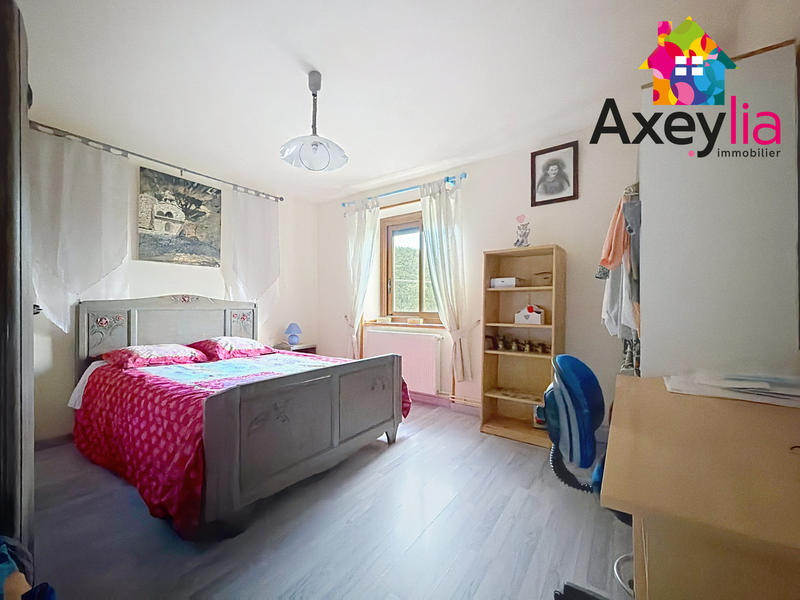 Maison - 252 m² - 8 pièces