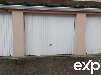 Parking / Garage - 12 m²