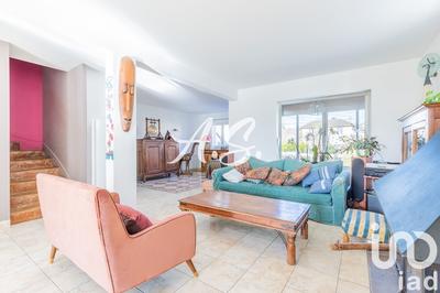 Maison - 195 m² - 9 pièces