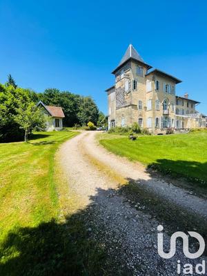 Château - 436 m² - 14 pièces