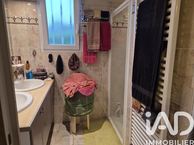 Maison - 140 m² - 8 pièces