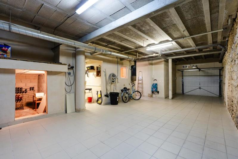 Appartement - 168 m² - 5 pièces