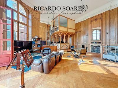 Appartement - 206 m² - 5 pièces