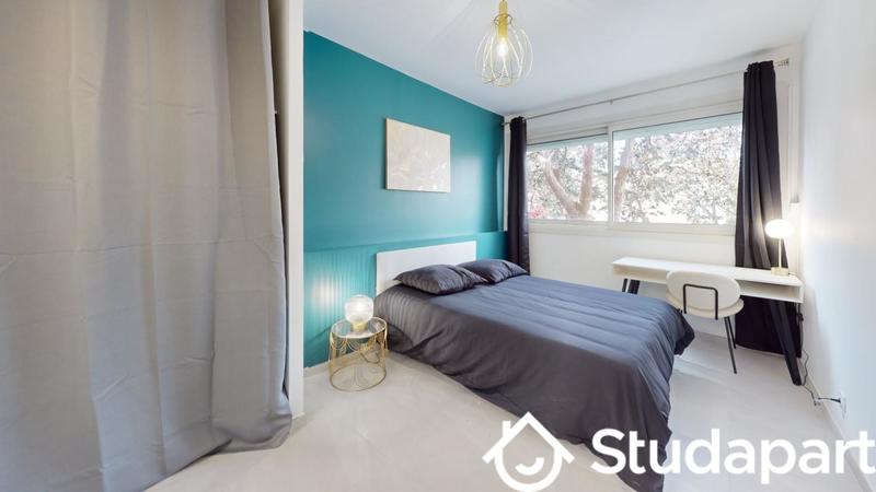 Chambre - 11 m² - 1 pièce