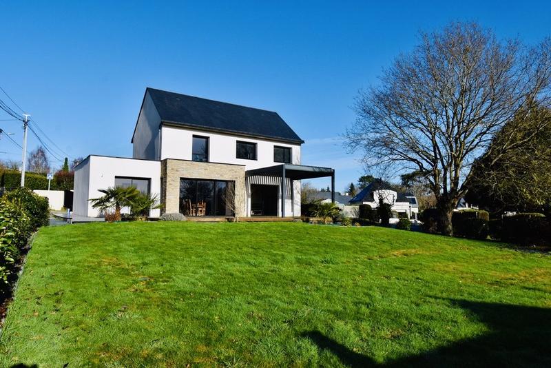 Maison - 157 m² - 5 pièces