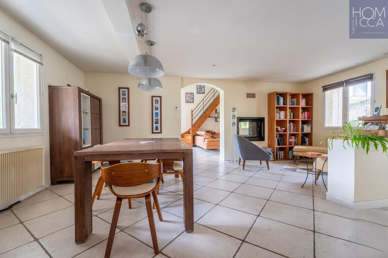 Maison - 178 m² - 7 pièces