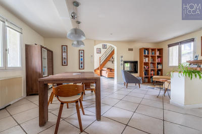 Maison - 178 m² - 7 pièces