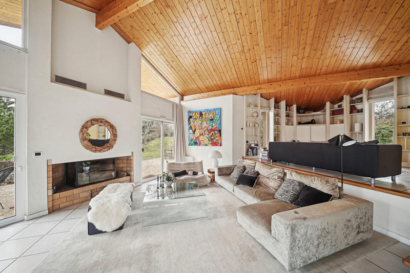 Maison - 222 m² - 8 pièces