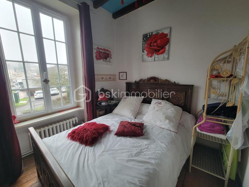 Maison en pierre - 239 m² - 10 pièces