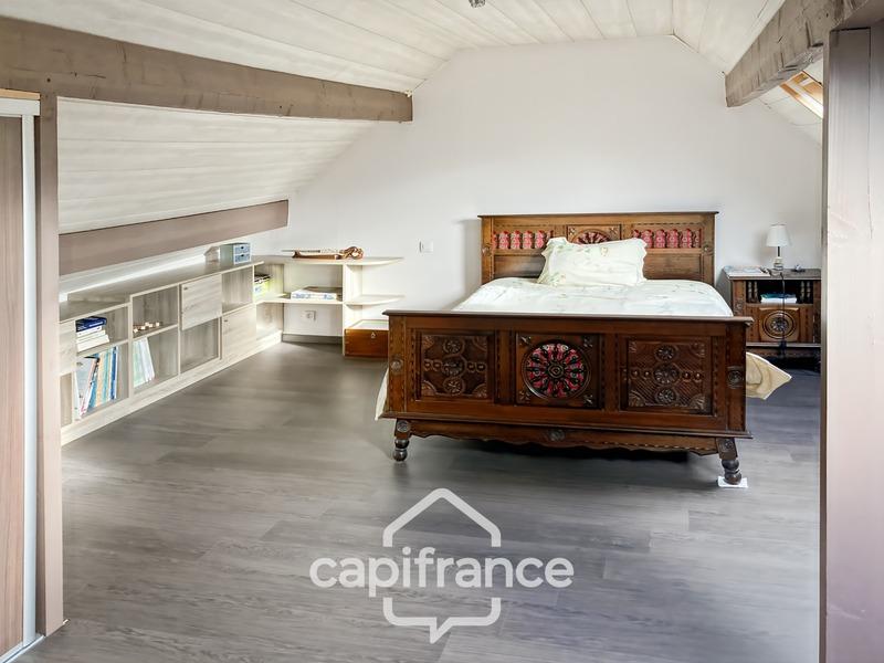 Maison - 257 m² - 6 pièces