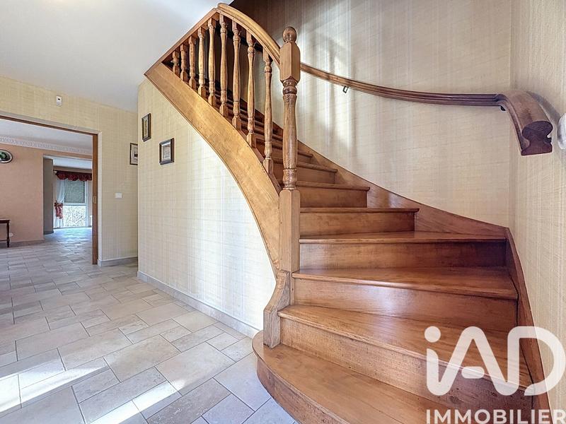 Maison - 210 m² - 10 pièces