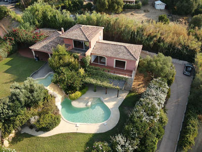 Demeure - 295 m² - 10 pièces