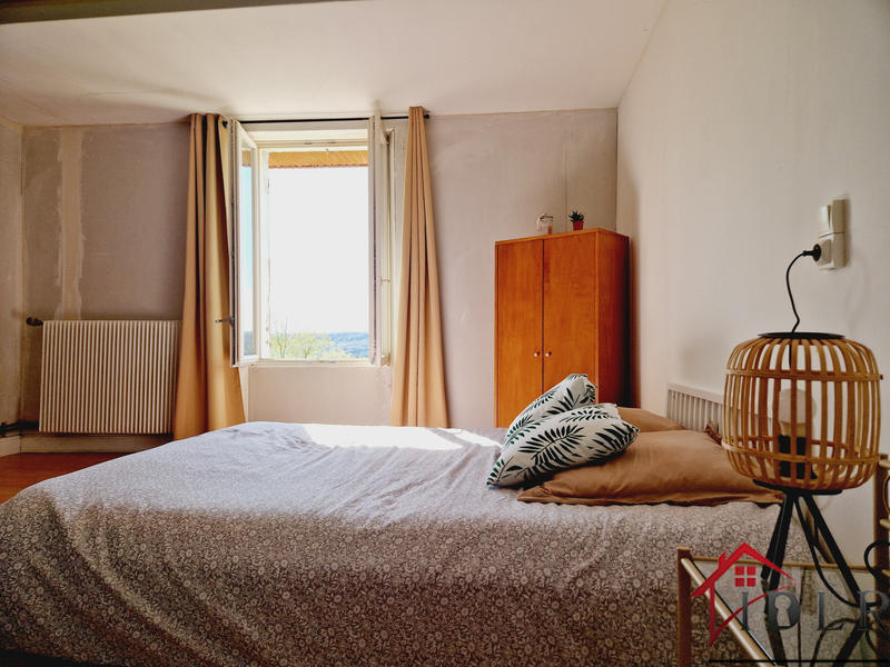 Maison de village - 144 m² - 3 pièces