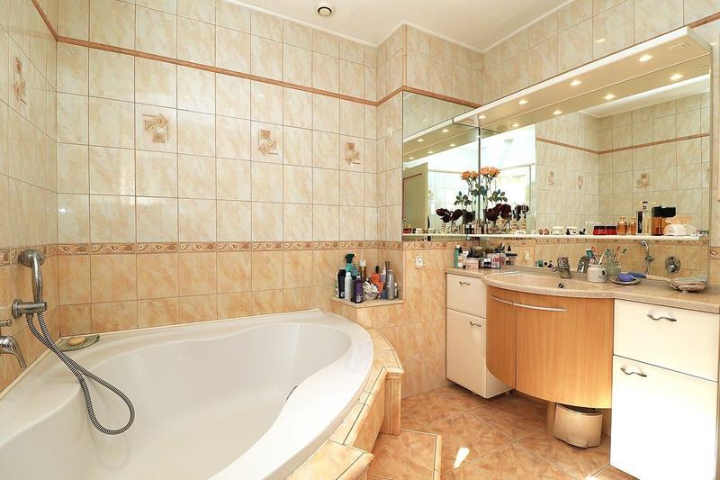 Maison - 172 m² - 6 pièces