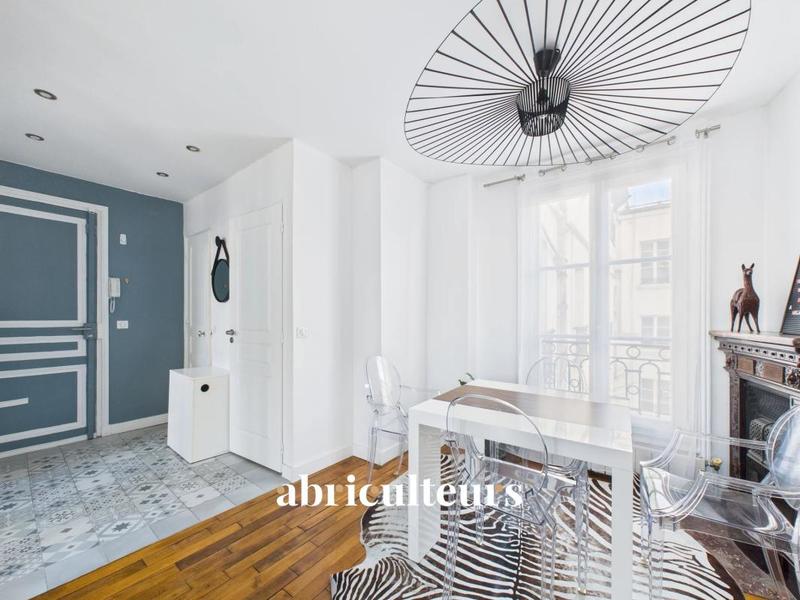 Appartement ancien - 67 m² - 3 pièces