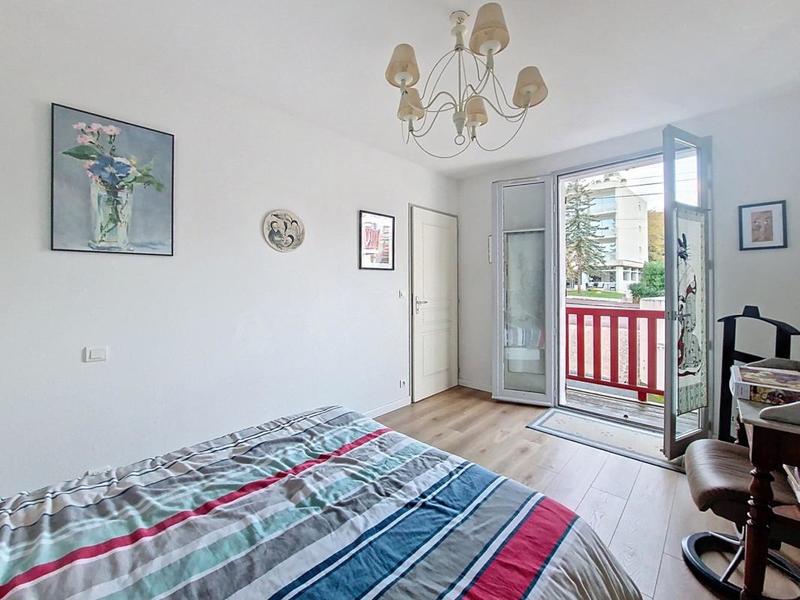 Appartement - 83 m² - 4 pièces