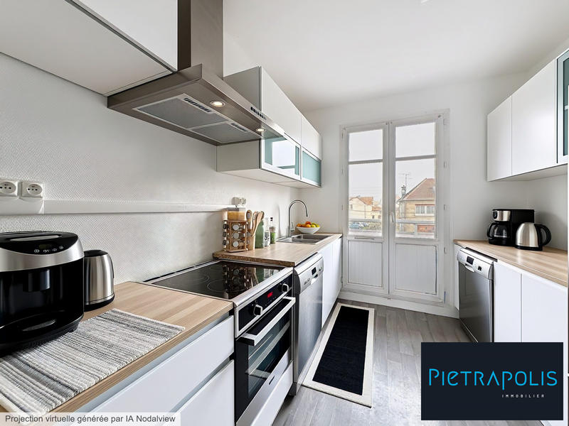 Appartement - 90 m² - 4 pièces