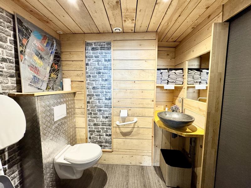 Local commercial - 88 m² - 2 pièces