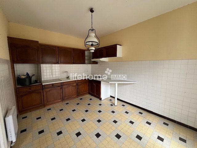 Maison - 231 m² - 9 pièces