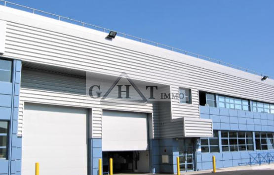 Entrepôt - 4 519 m²