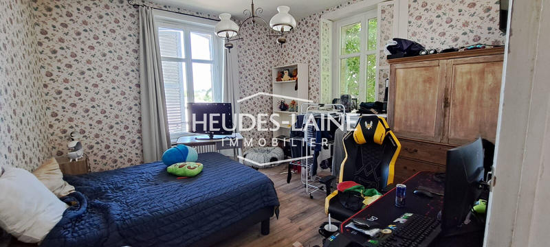 Immeuble - 235 m² - 10 pièces