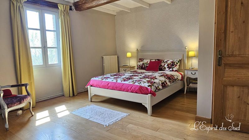 Maison - 298 m² - 10 pièces