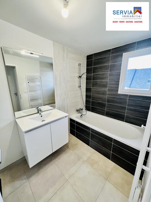 Maison traditionnelle - 86 m² - 4 pièces