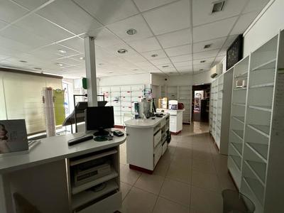 Local commercial - 93 m²